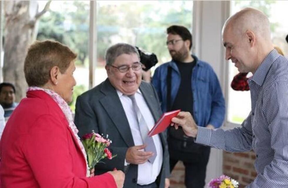 Horacio Rodríguez Larreta casó a una pareja de jubilados de la Villa 20