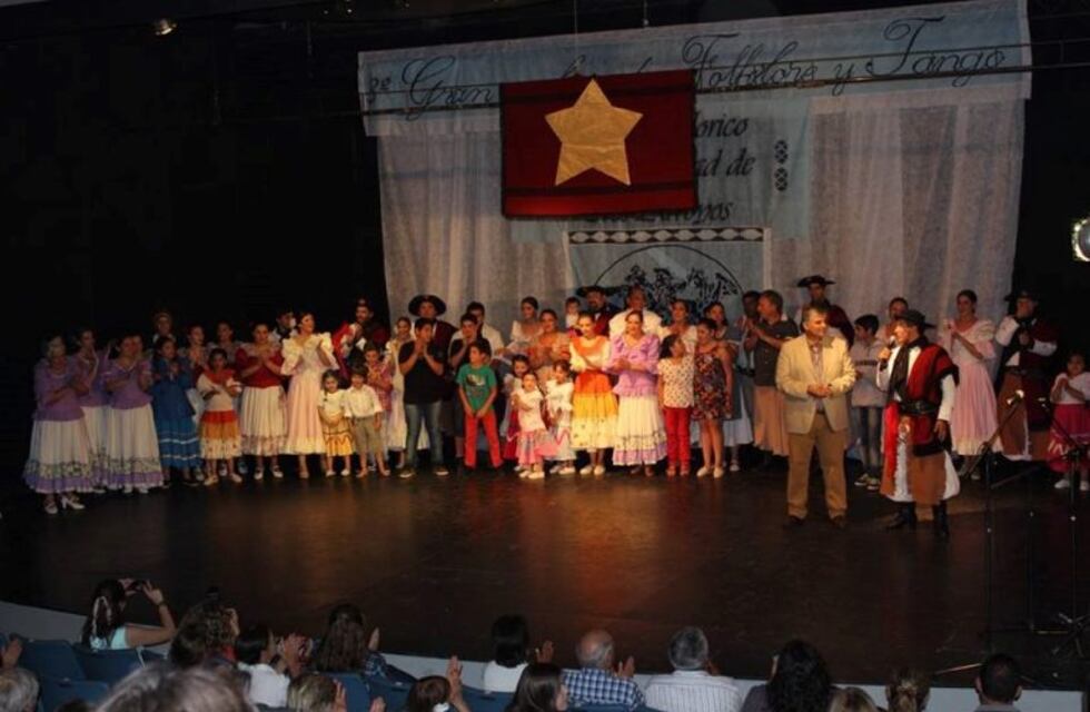 "6° Gran Noche de Folklore y Tango" del Ballet Folklórico Municipal
