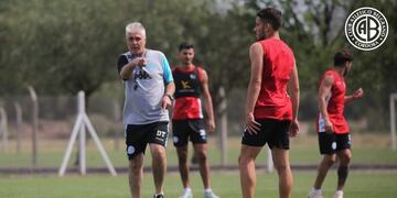 Ante Alvarado dirige Constantin pero Belgrano busca nuevo DT