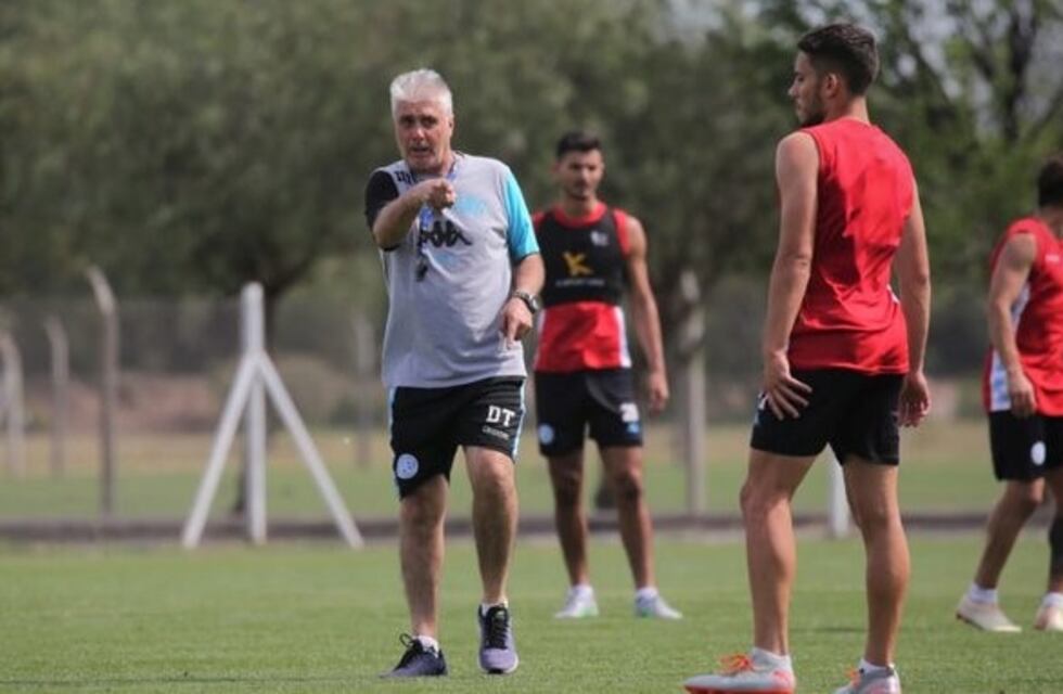 Ante Alvarado dirige Constantin pero Belgrano busca nuevo DT