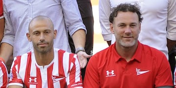 Gabriel Milito piensa en repetir el equipo que venció a Unión en la 18va\u002E fecha\u002E REUTERS/Ignacio Izaguirre NO RESALES NO ARCHIVES