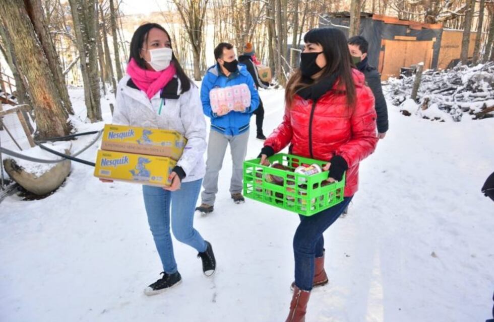 El Municipio y la Legisladora Vuoto entregaron donaciones recibidas a comedores y merenderos de Ushuaia