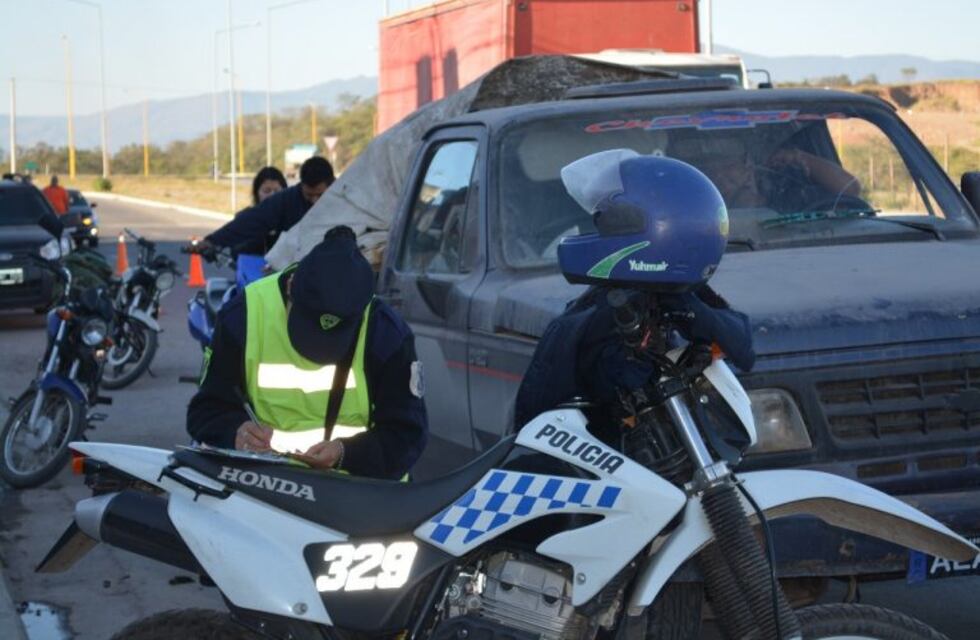 Intensa búsqueda de presos fugados de la comisaría de El Chingo