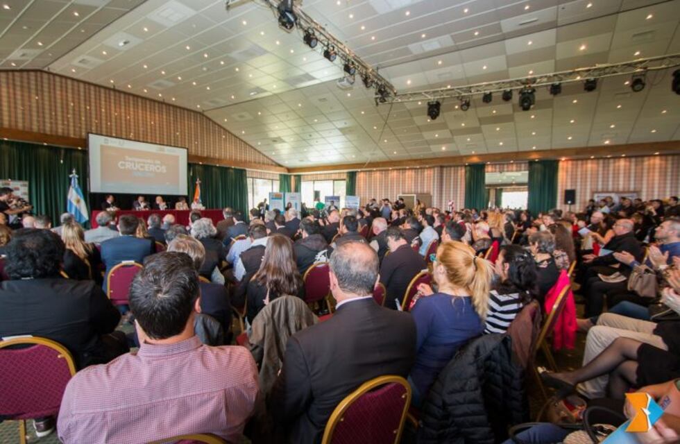 Se realizó la apertura de la temporada de cruceros en Ushuaia