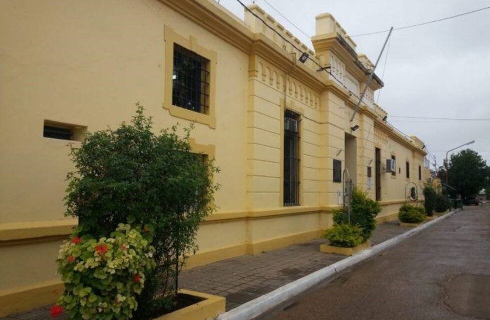 Unos tres internos de UP 4 habrían cobrado el IFE