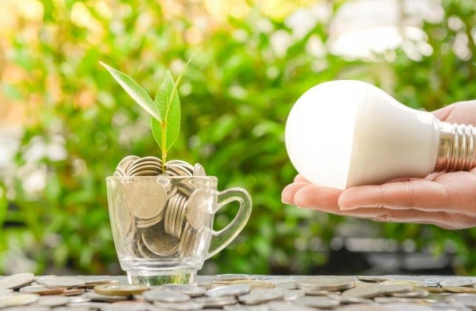 Charla sobre ahorro de energía en el hogar y pasos para reintegros económicos