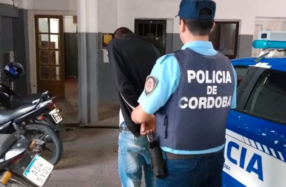 Alta Gracia: detenidos por robar una puerta en una obra en construcción