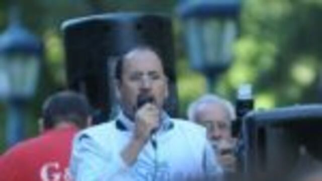 El secretario general del SUTE, Adriu00e1n Mateluna.