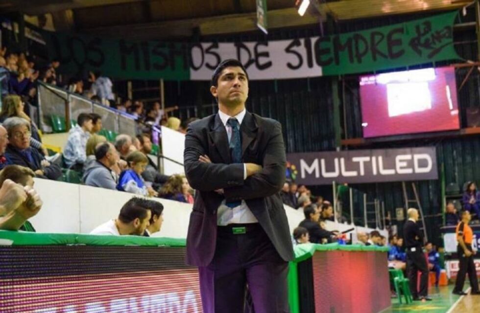 Básquet: Villagrán extendió su contrato y será DT de Gimnasia por 2 temporadas más