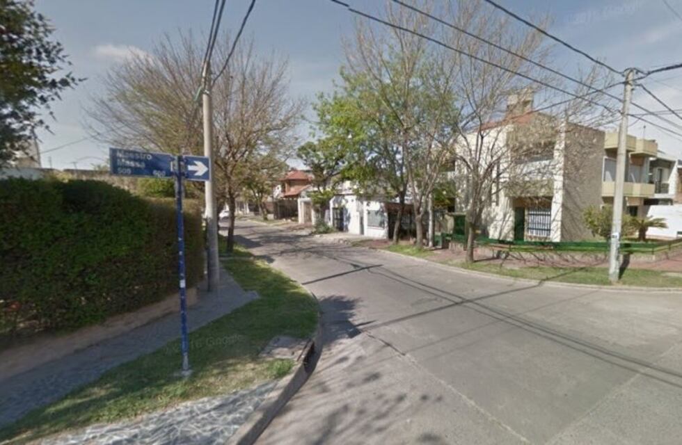 Una pareja de adolescentes sufrió un asalto a mano armada a metros del puente Rosario-Victoria