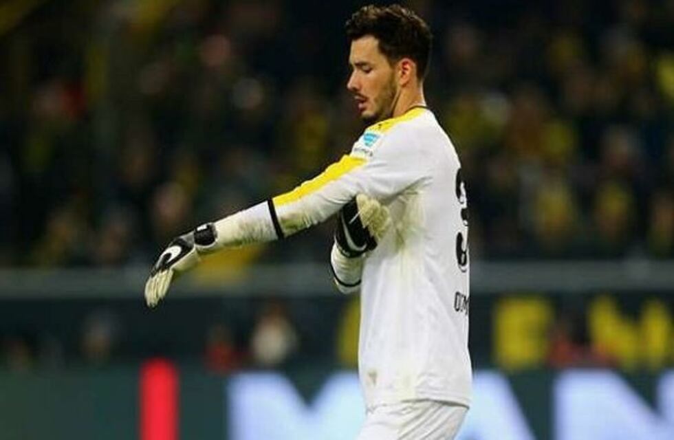 Roman Bürki, el arquero suizo que es adicto a "robar" pelotas