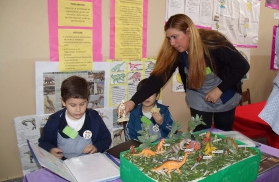 Feria de Ciencias: Barrancas, Andacollo y Neuquén