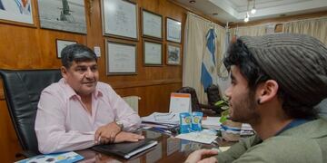 Andrés Guevara\u002E Es integrante de la banda de música “Yattemi”,