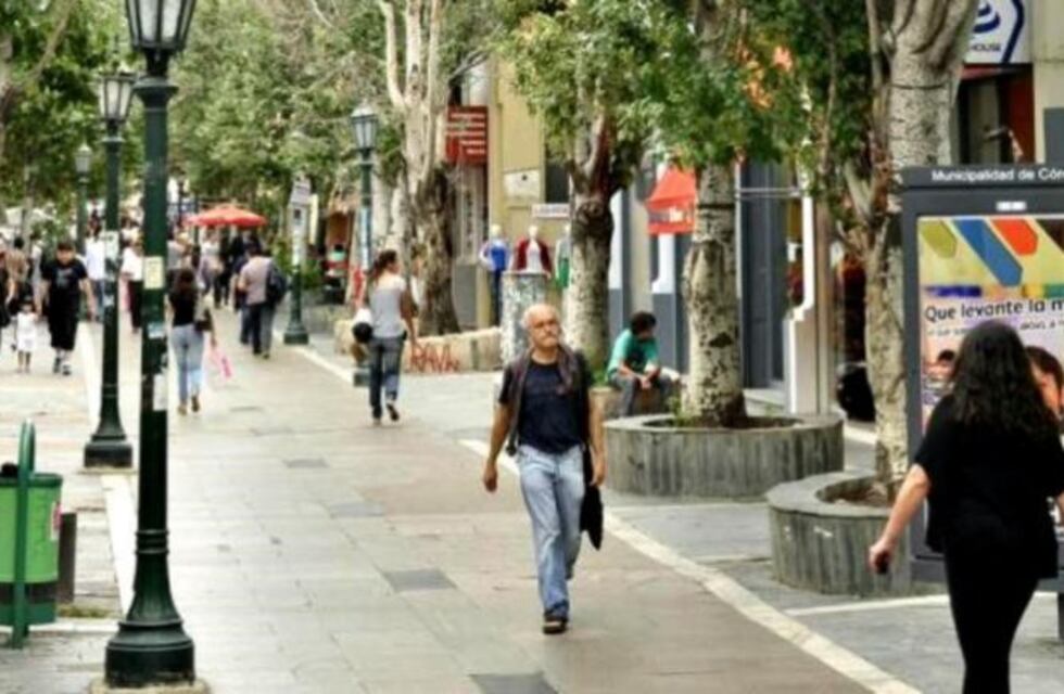 Las ventas minoristas cayeron en marzo y suman 13 meses de retracción en Córdoba