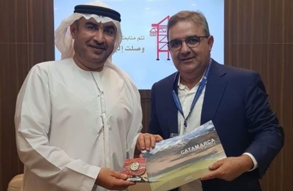 El gobernador Jalil visitó Dubai