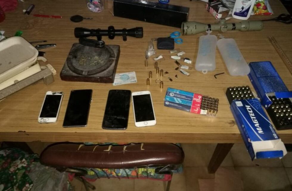 Secuestraron en un allanamiento éxtasis, marihuana, armas y municiones