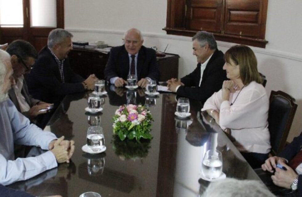 Comerciantes le pidieron a Lifschitz bajar los impuestos y adherir a la Ley de ART