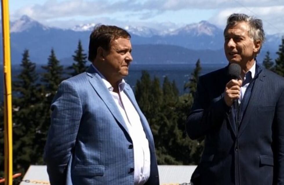 Macri hizo su primera aparición en Bariloche e inauguró una obra de gas