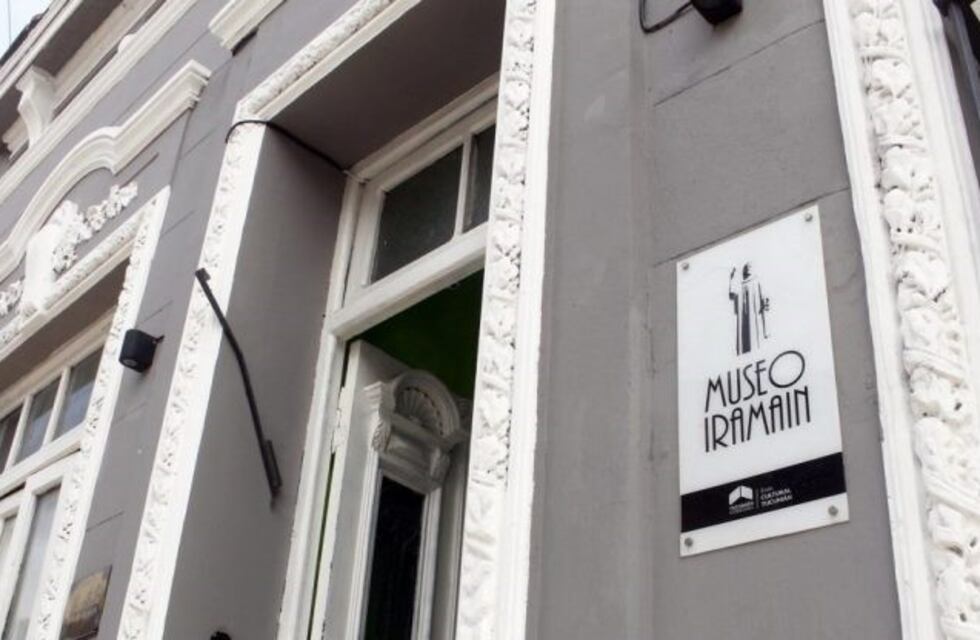 Reponen Madre Adjetivo en el Museo Iramain