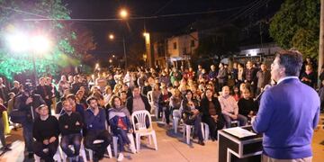 Capitanich habilitó las últimas tres cuadras de pavimento urbano en Villa Progreso\u002E (Web)\u002E