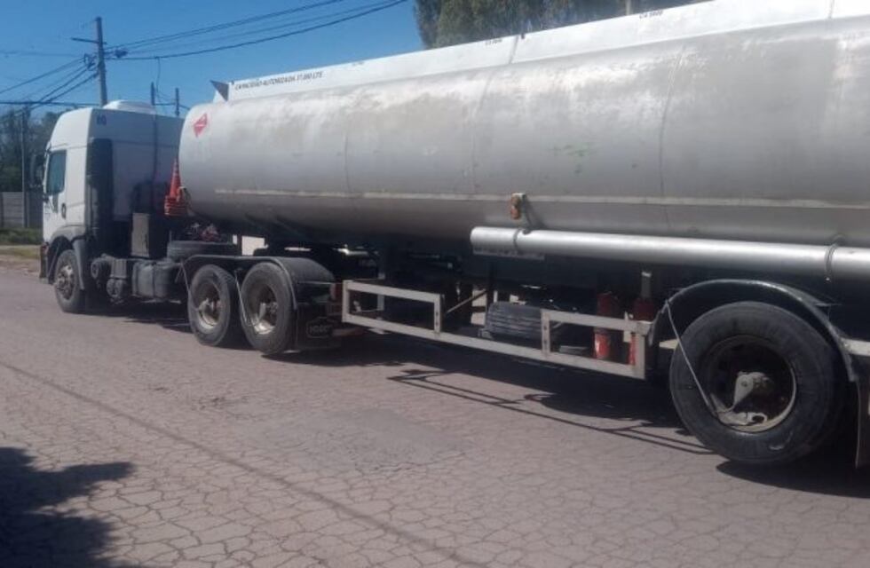 Un herido tras un choque entre un camión y una camioneta