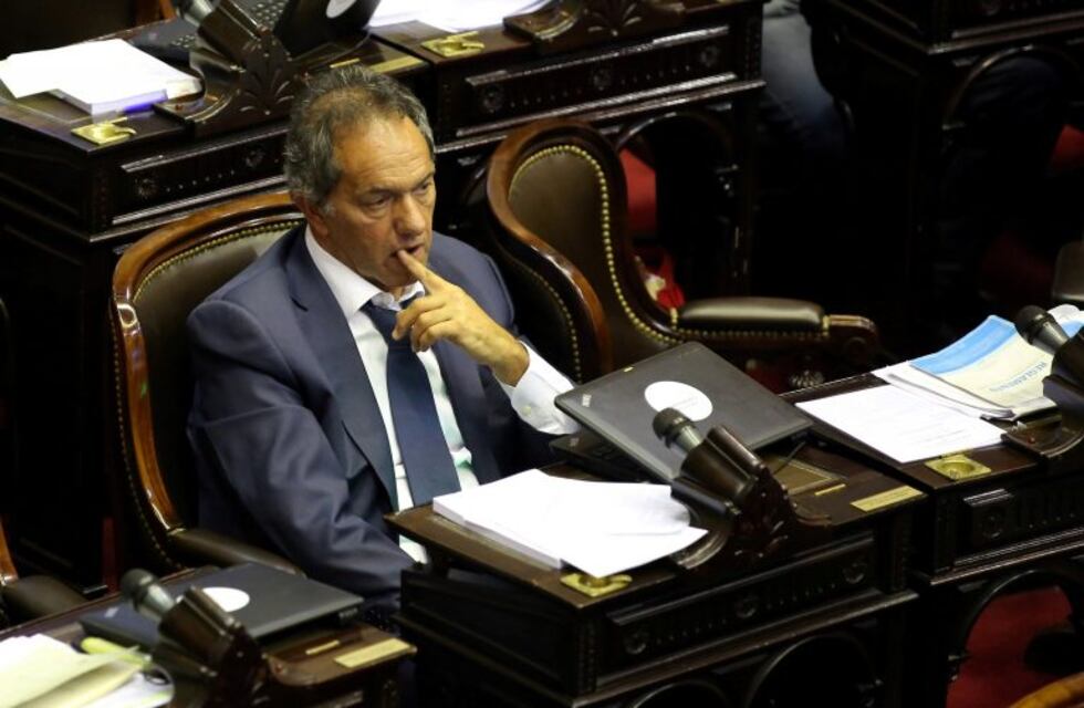 Denunciaron a Daniel Scioli por presunto lavado de dinero