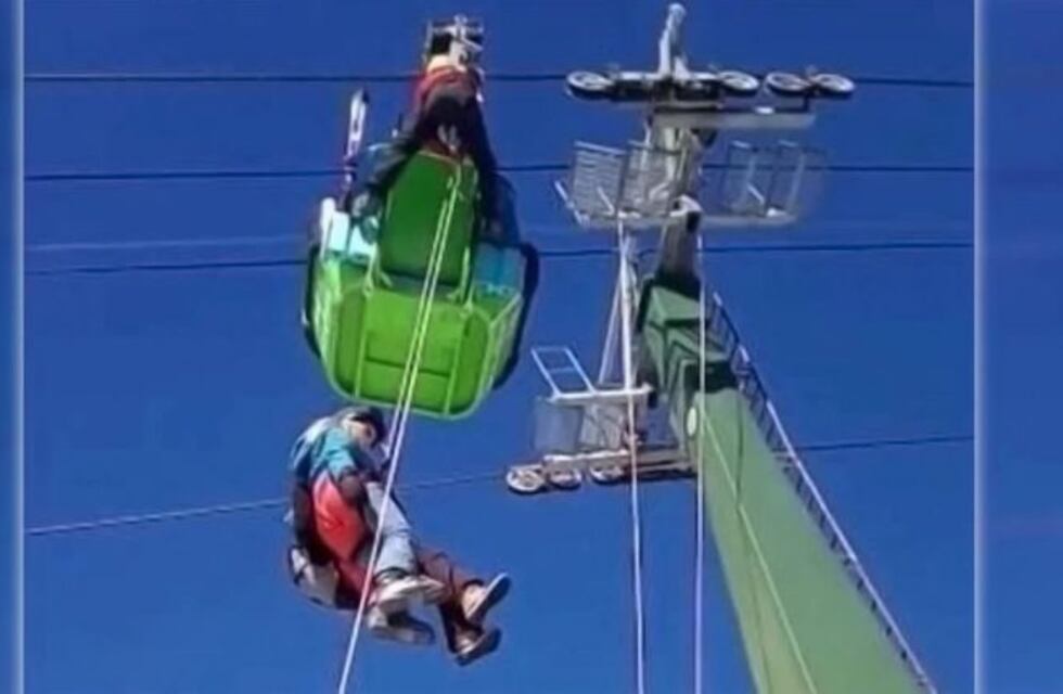 Rescatan a 240 personas de las telecabinas del Cerro Catedral de Bariloche