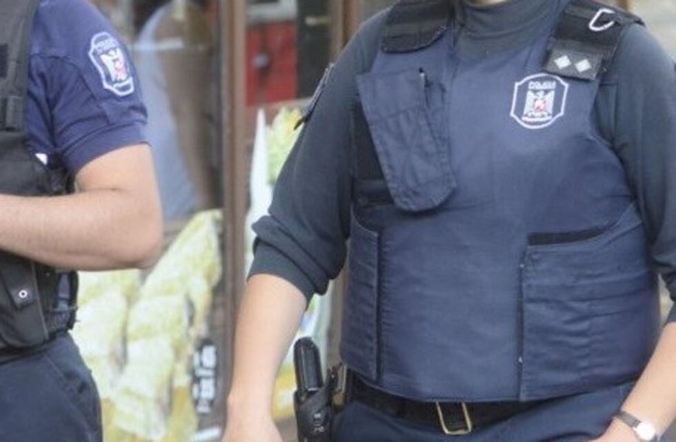 Imputan a una policía por estafar a YPF