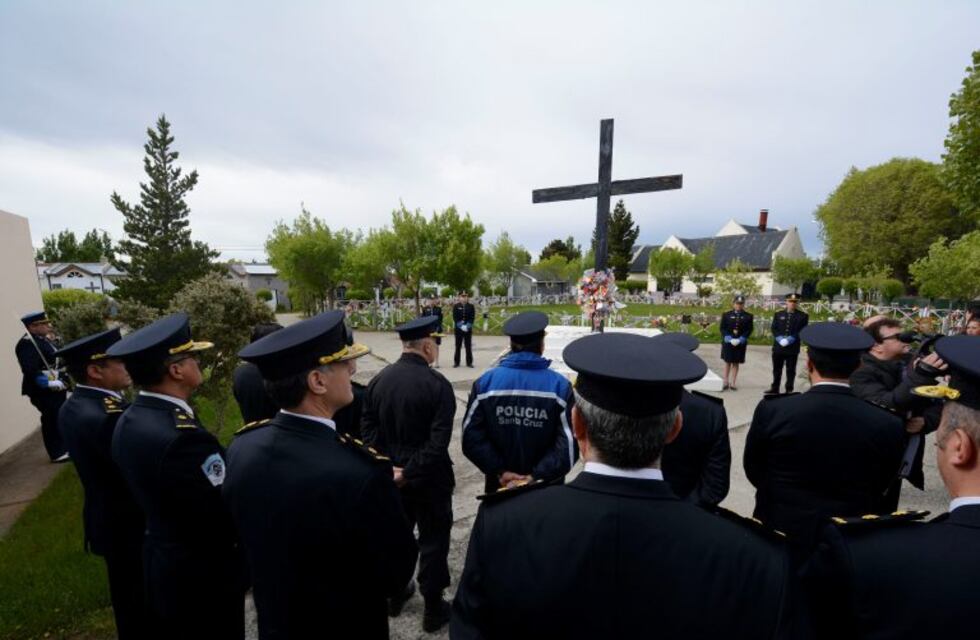 Actos por el 135° Aniversario de la Policía de Santa Cruz