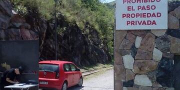 Portón de Casa Bamba