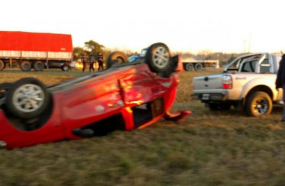 Choque en circunvalación con heridos leves provocó demoras en el tránsito