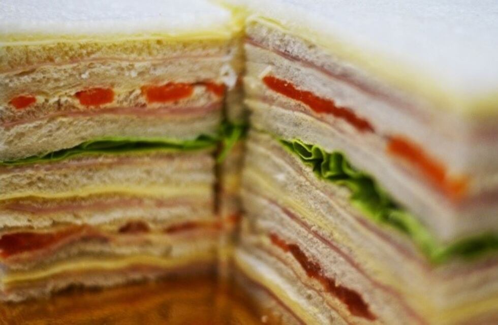 Compró sándwiches por internet, no los recibió y ahora la Justicia le da la razón