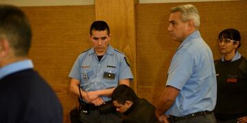 Oscar Gómez escucha la sentencia: casi cinco años de prisión efectiva por participar de la pica en la que murieron dos pibes de 14 y 15 años\u002E
