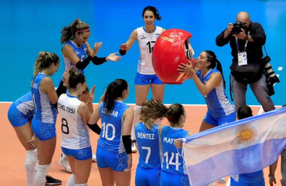 Voleibolistas argentinas lanzaron una campaña en redes por la profesionalización de su deporte