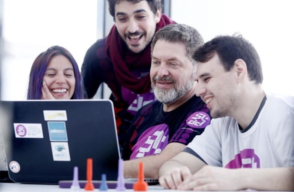 Investigadores de la Universidad Nacional de La Plata crean instrumentos musicales con impresoras 3D