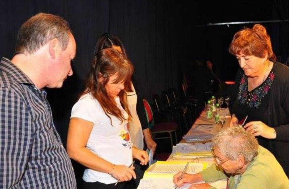 Monte Hermoso: Recibirán títulos de propiedad y firmarán escrituras