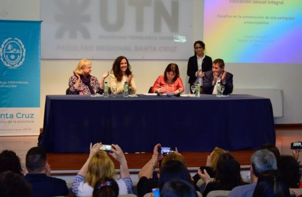El Gobierno firmó convenio con la Universidad de Buenos Aires