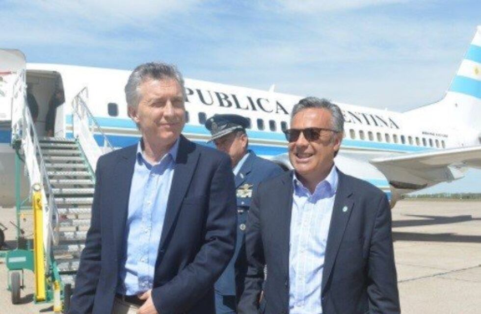 Alfredo Cornejo supera a Macri en imagen positiva