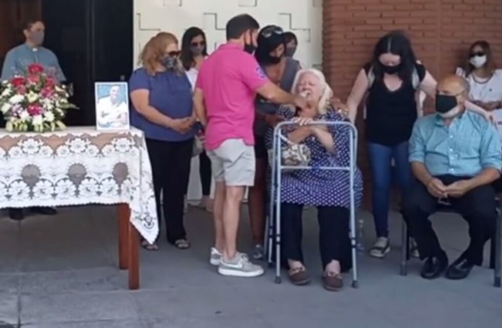 La madre del docente rosarino fallecido tras un robo dijo que era "puro amor"