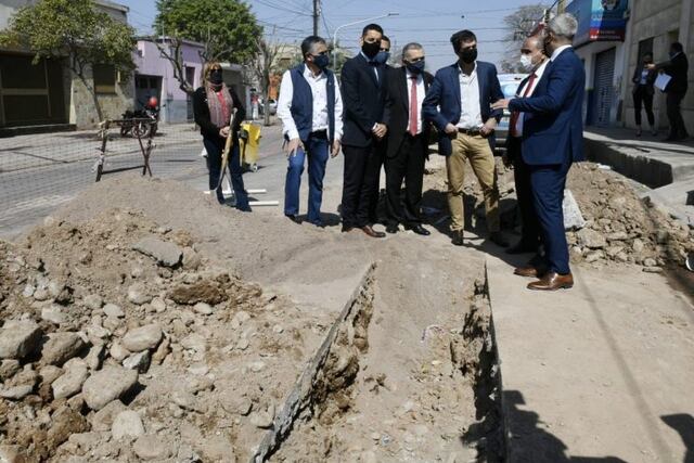 Manzur y Jaldo supervisaron obras cloacales en la zona sur de la Capital\u002E (SECPT)