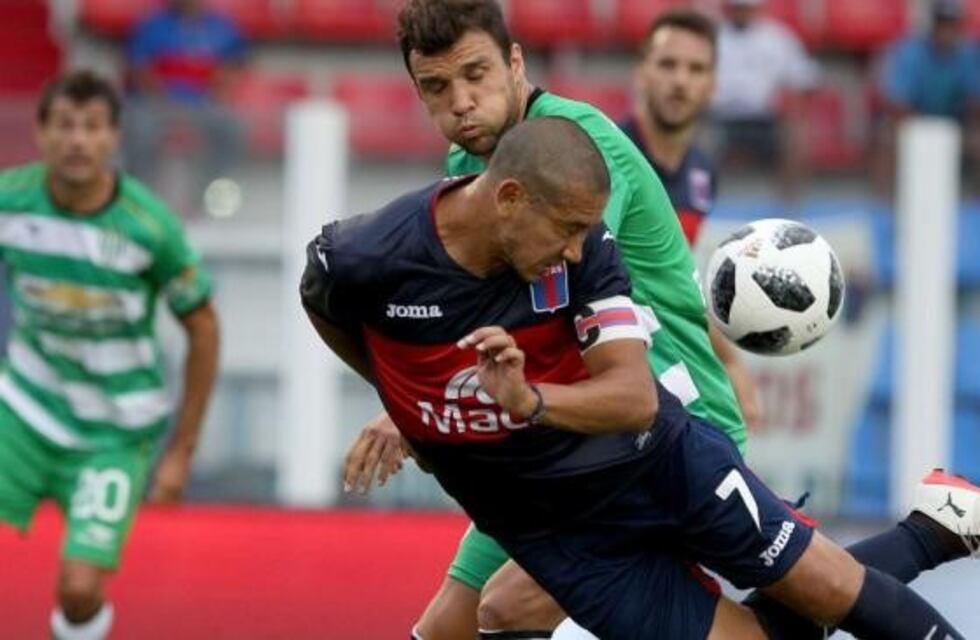 Tigre empezó ganando pero Banfield lo dio vuelta en el último minuto
