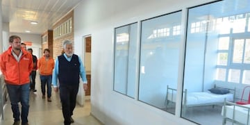 El gobernador Alberto Rodríguez Saá, acompañado de integrantes del Comité de Crisis, recorrió las instalaciones del Centro de Atención de pacientes leves: