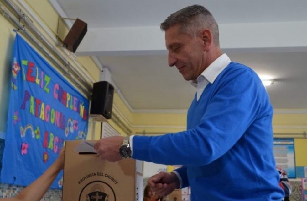 Arcioni destacó el normal desarrollo de las PASO en Chubut