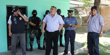 Ricardo Colombi interrumpiendo un operativo anti narco