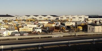 maquinaria de Lazaro Baez al municipio de Rio Gallegos