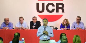 El radicalismo intentará trazar un \