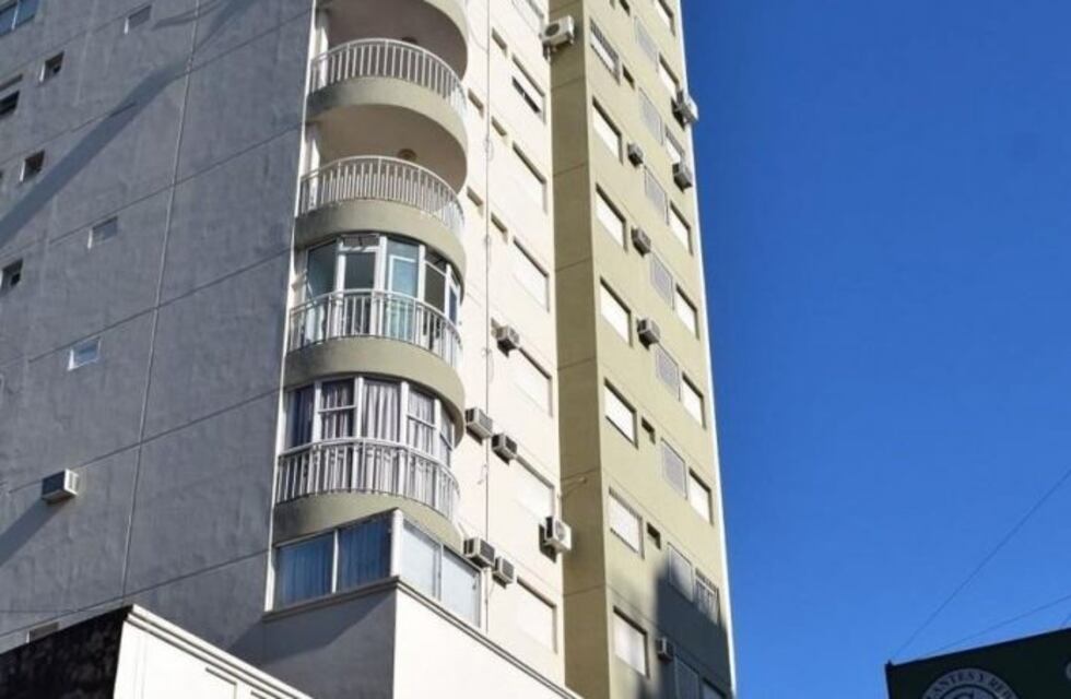 Encontraron el cuerpo de un joven en un edificio del centro de Corrientes
