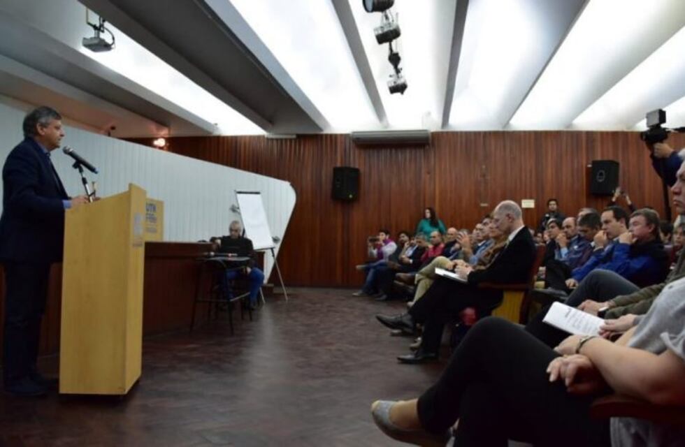 Peppo inauguró la jornada de Capacitación de Prospectiva provincial