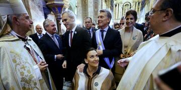 DYN29, BUENOS AIRES 25/05/17, EL PRESIDENTE MAURICIO MACRI, JUNTO A SU GABINETE Y LA VICEPRESIDENTA GABRIELA MICHETTI ACOMPAu00d1ADO POR SU ESPOSA, PARTICIPAN DEL TEDEUM EN LA CATEDRAL METROPOLITANA.FOTO:DYN/VICEPRESIDENCIA ciudad de buenos aires mauricio macri juliana awada gabriela michetti tedeum por el 25 de mayo en la catedral porteu00f1a misa tedeum celebracion 25 de mayo