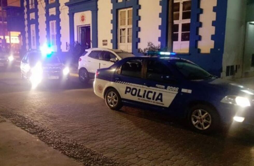 Un hombre fue detenido en Cosquín acusado de amenazar a un joven con un arma de fuego